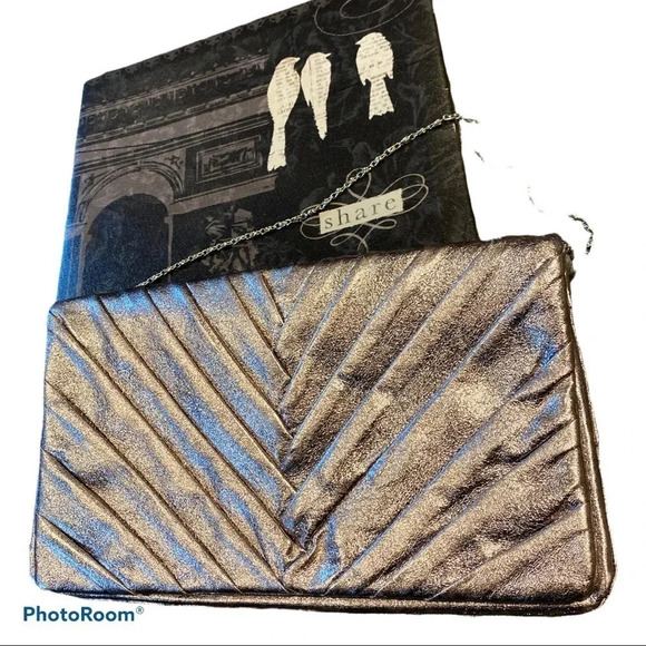 Call it spring champagne mettalic oversized clutch silver tone  shoulder bag - Picture 12 of 12